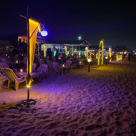 Baga Beach Ocean Calangute Bagian luar foto